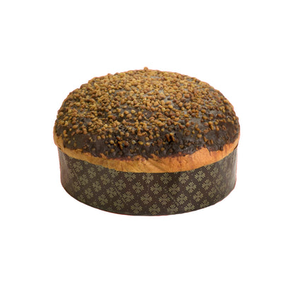 Panettone with &quot;Toschi&quot; nut liqueur