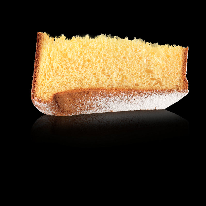 Traditional Pandoro in Shopper